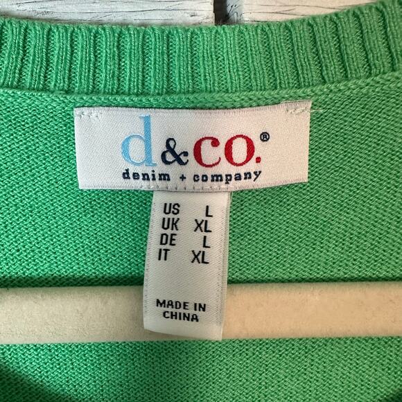 D&co women’s sweater graphic print electric grandma Eminem short balloon sleeve - Picture 4 of 9